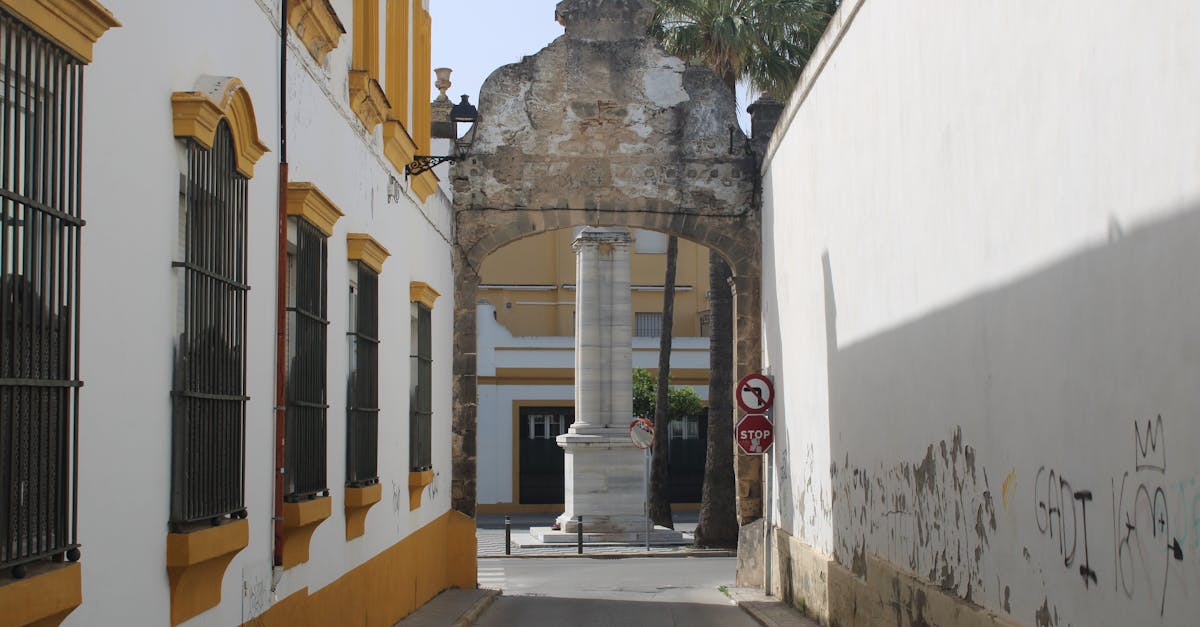 Discover the charm of El Puerto de Santa María with this classic architectural street scene.